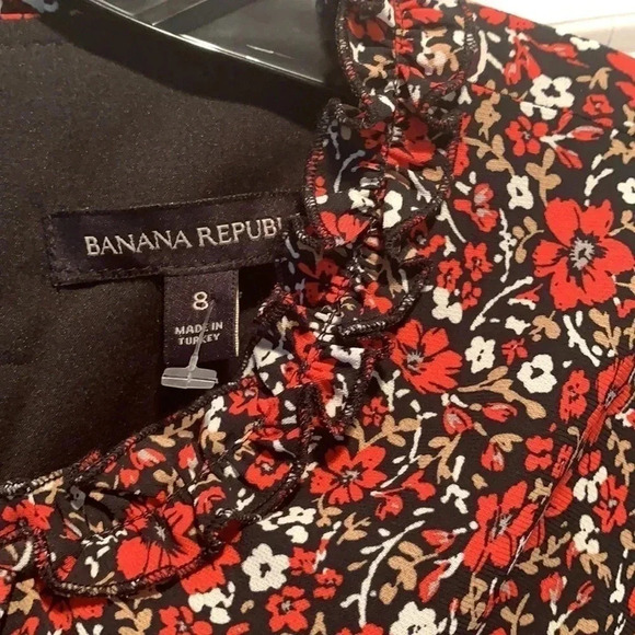 Banana Republic Dress Size 8 Red Floral NWT - Picture 5 of 10
